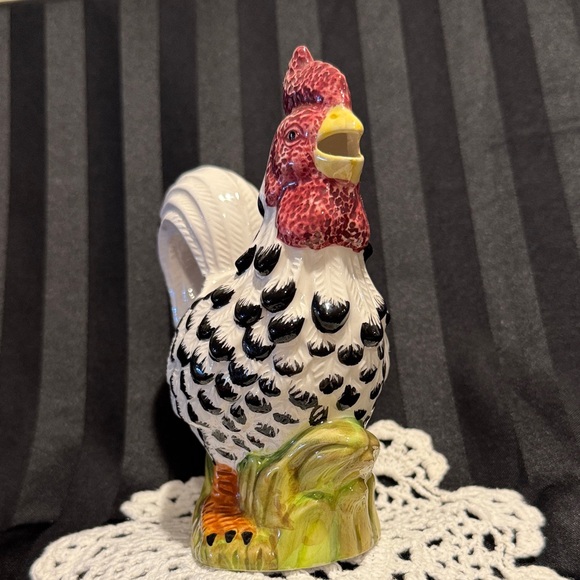 Realistic Looking Vintage Ceramic Rooster Creamer or Planter - Picture 14 of 16